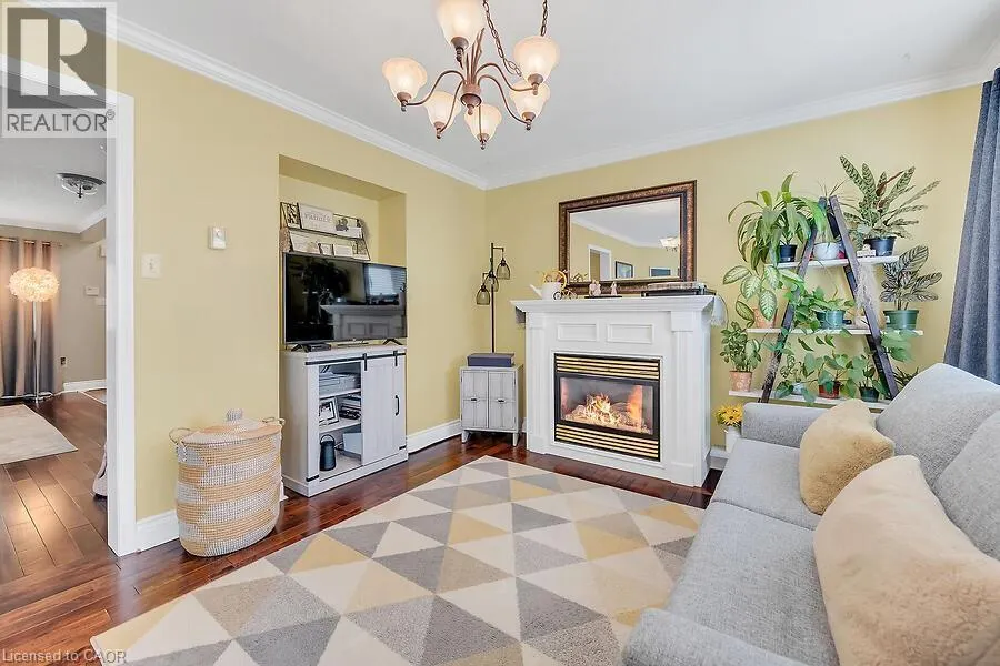 5181 WOOD Crescent