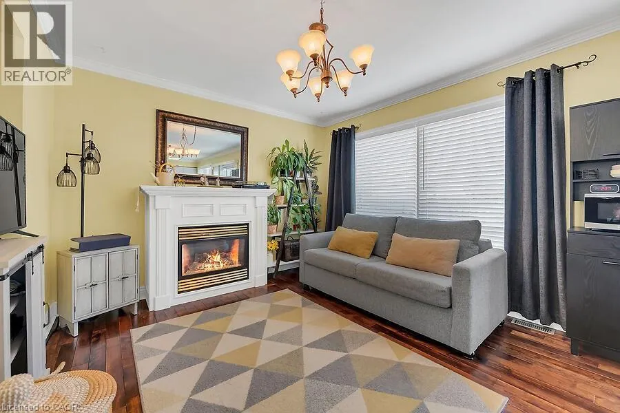 5181 WOOD Crescent