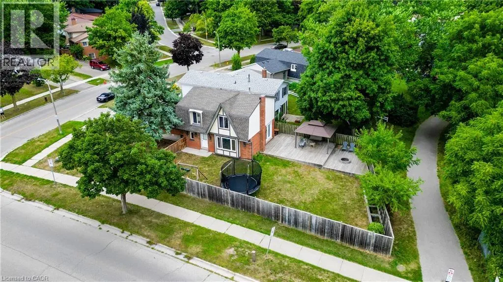 204 COUNTRY HILL Drive