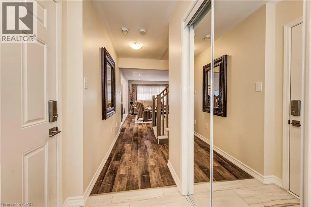 7 STRATUS Street