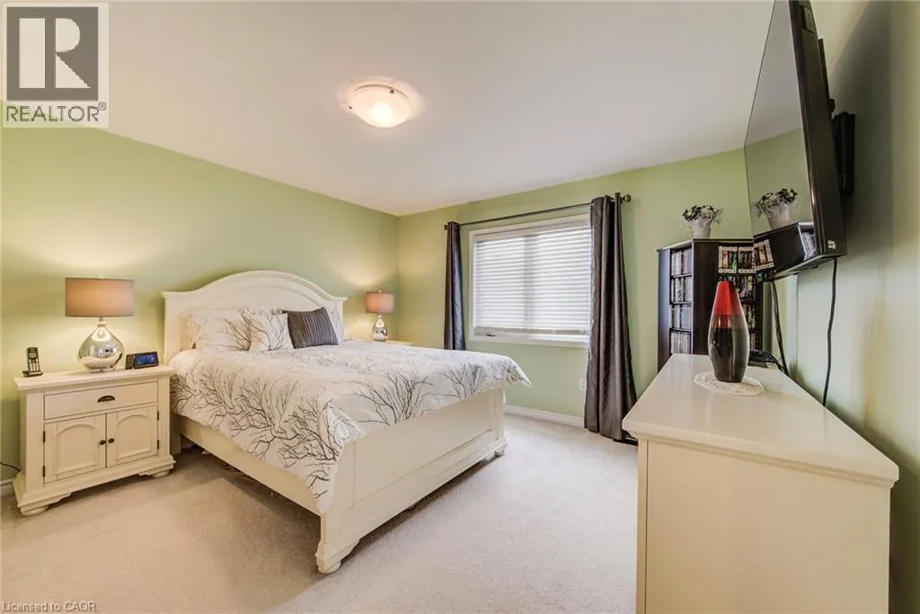 7 STRATUS Street