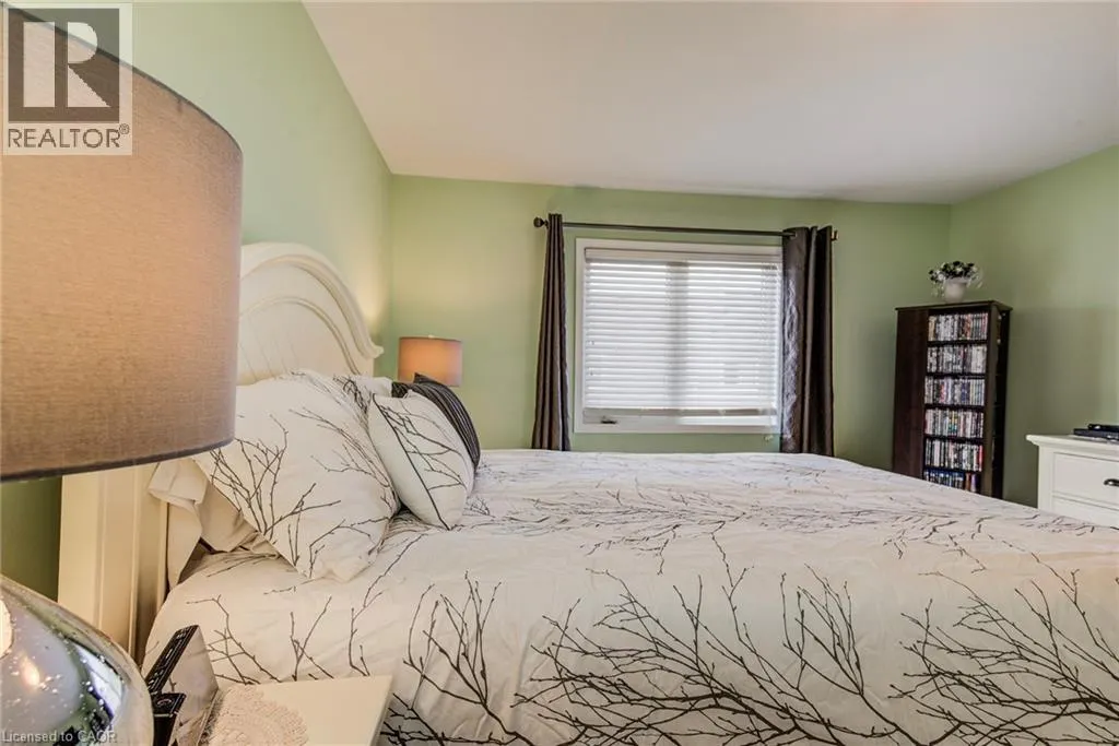 7 STRATUS Street