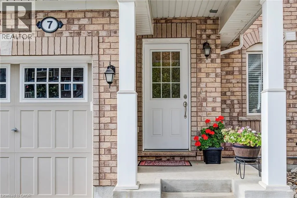 7 STRATUS Street