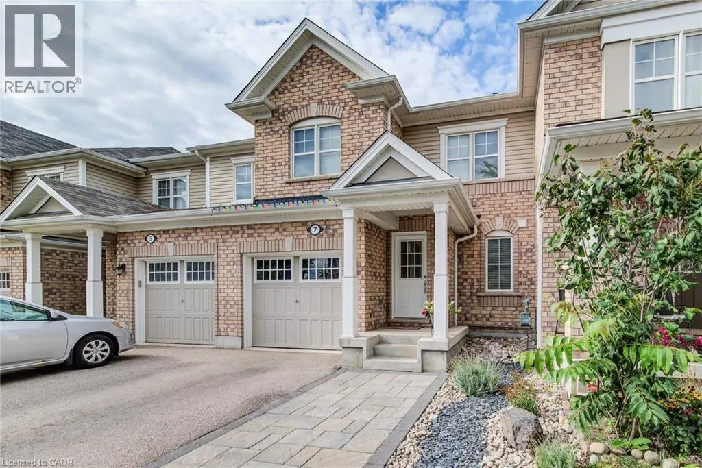 7 STRATUS Street