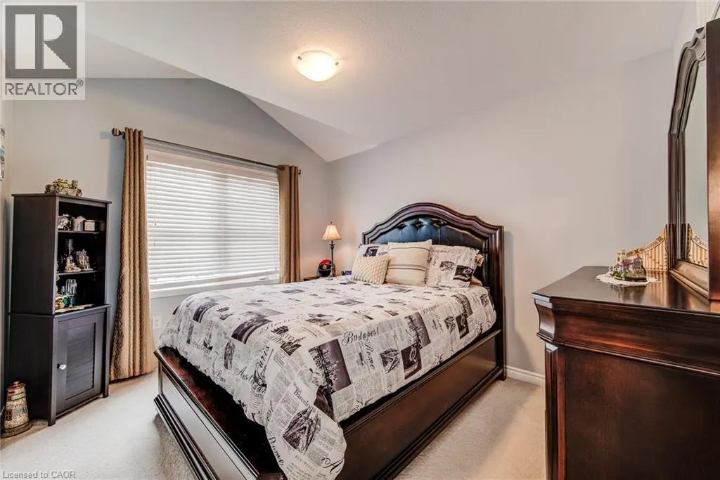 7 STRATUS Street