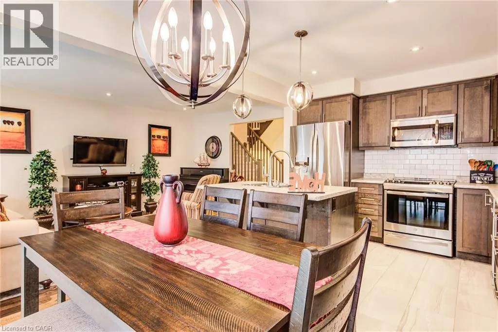 7 STRATUS Street