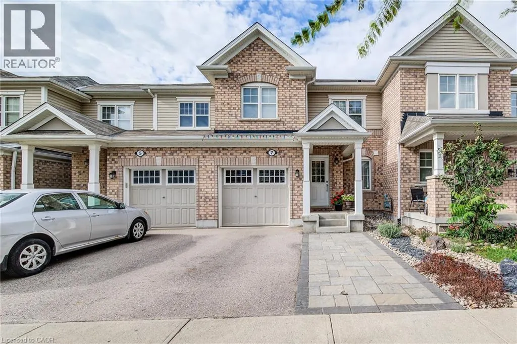 7 STRATUS Street