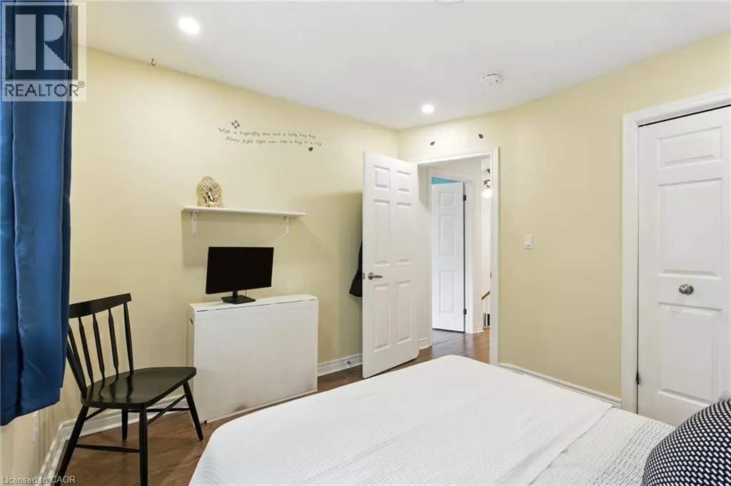 2252 WALKERS Line Unit# 4, #4