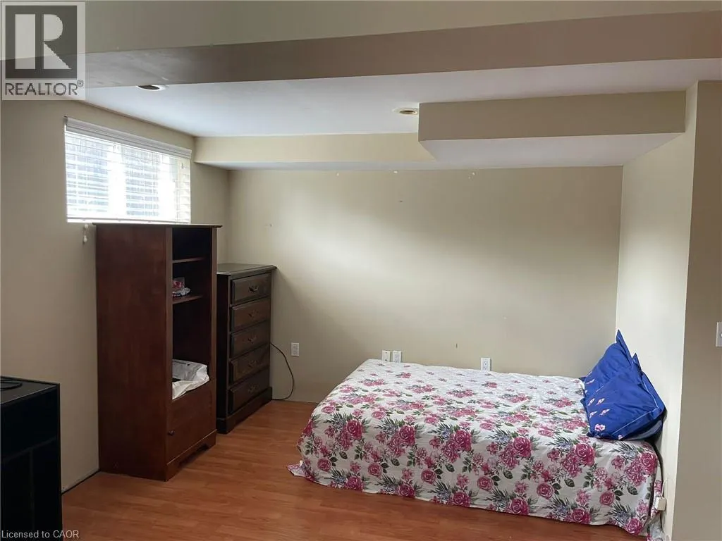 4453 MEADOWVALE Drive Unit# Lower, #Lower