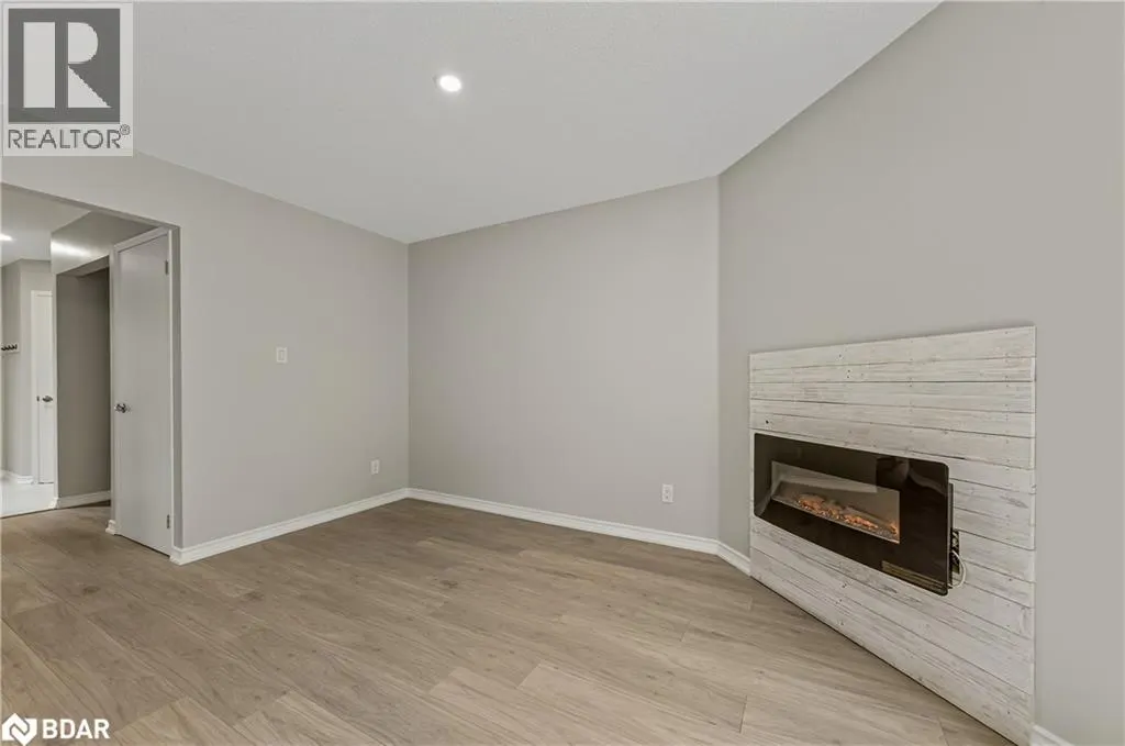 1271 HURON Court