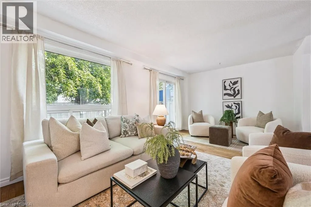 32 MOWAT Boulevard Unit# 52, #52