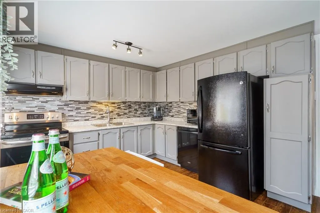 145 RICE Avenue Unit# 22, #22
