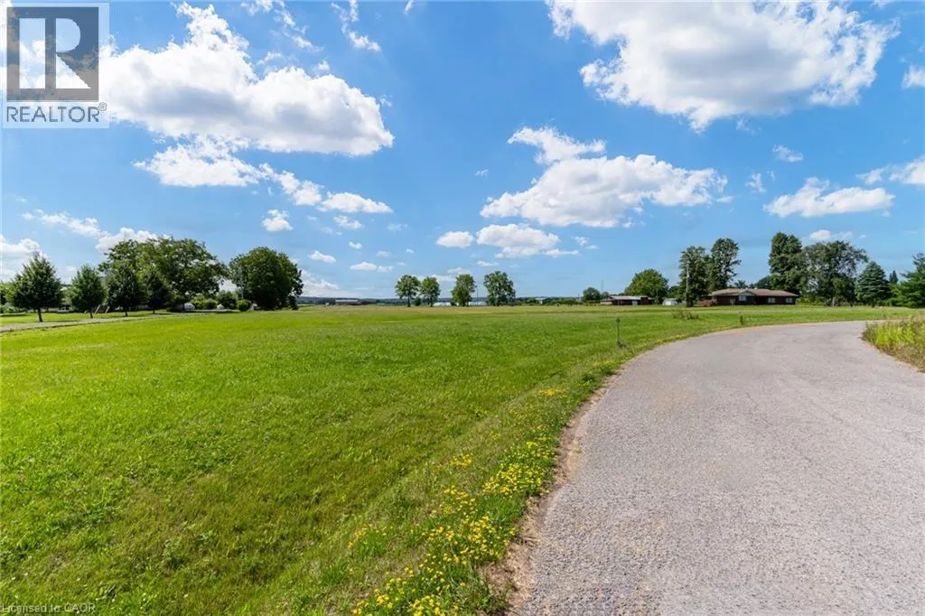 4558 LAKESIDE Drive