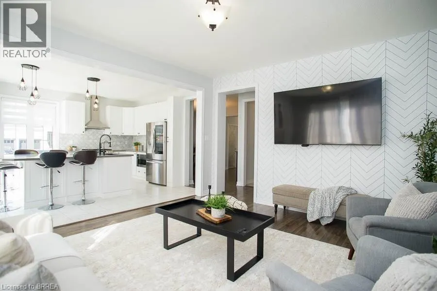 2 ATTLEBERY Crescent