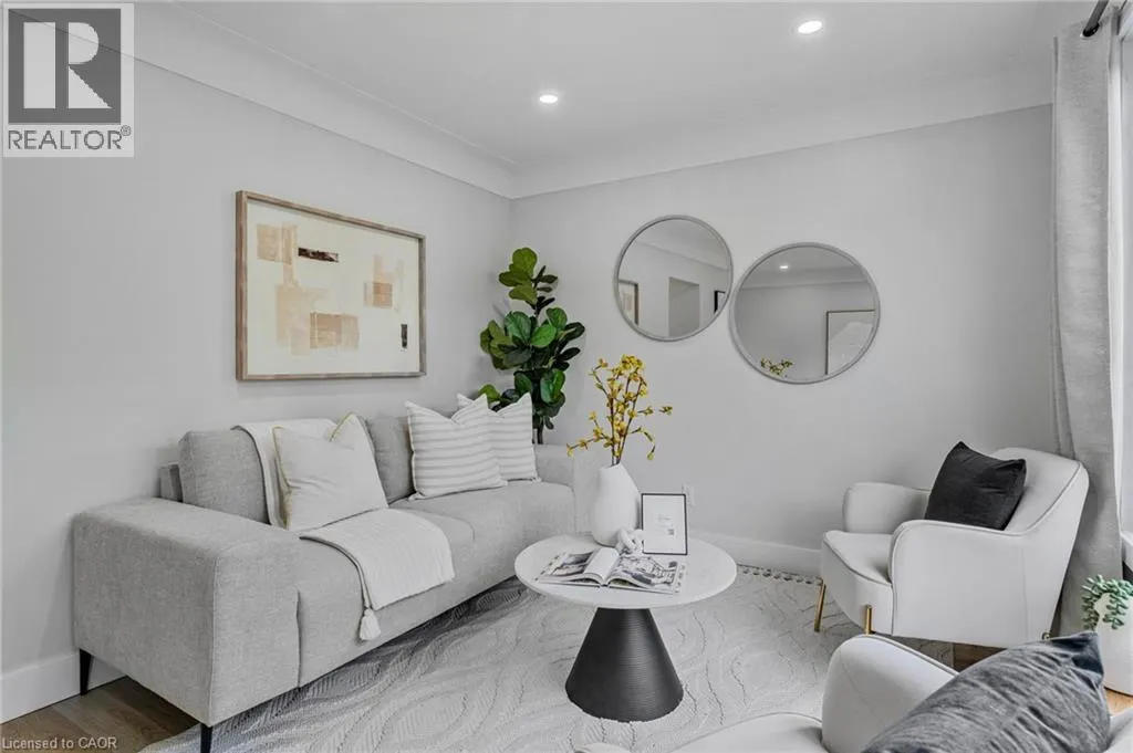319 EAST 28TH Street