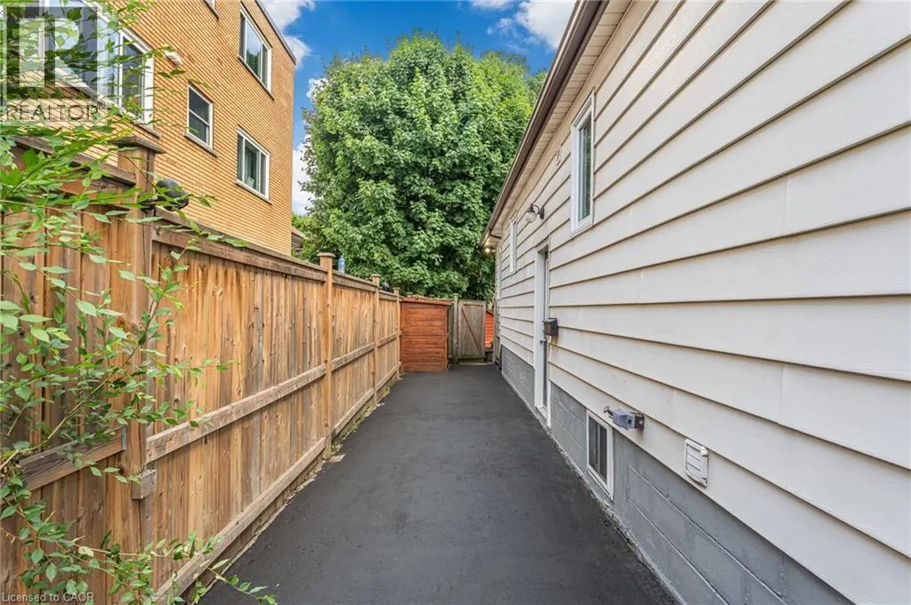 319 EAST 28TH Street
