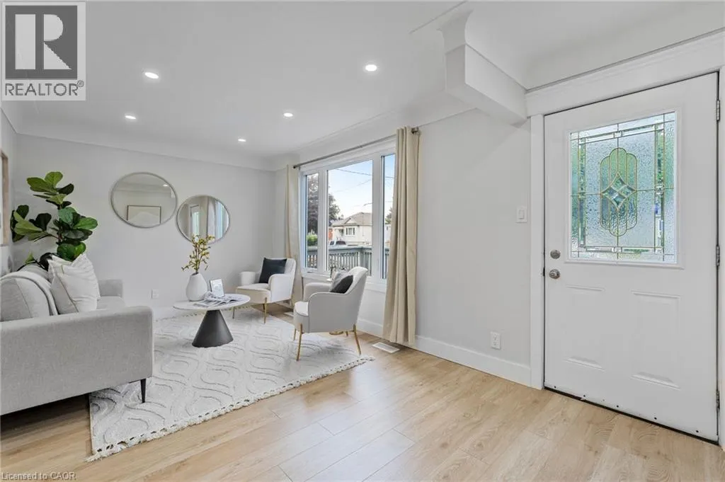 319 EAST 28TH Street