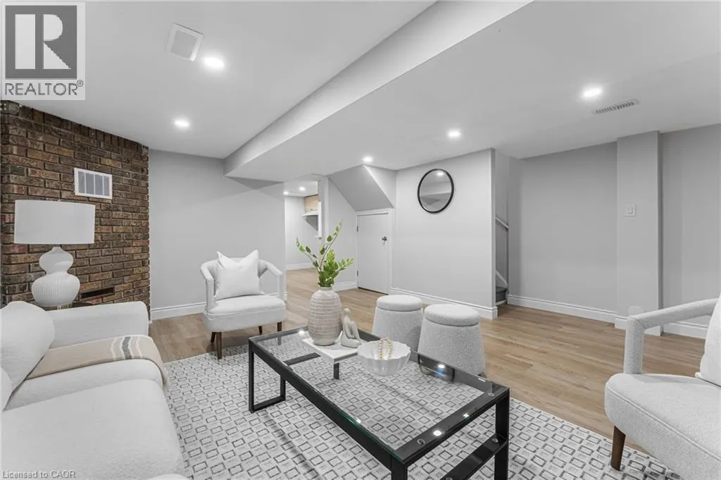 319 EAST 28TH Street
