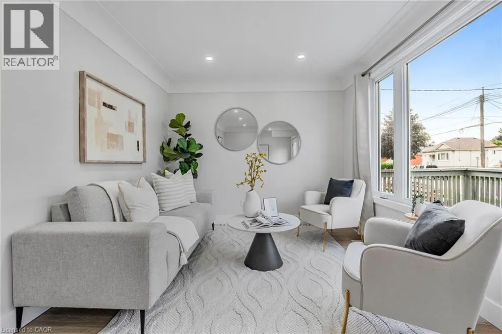 319 EAST 28TH Street
