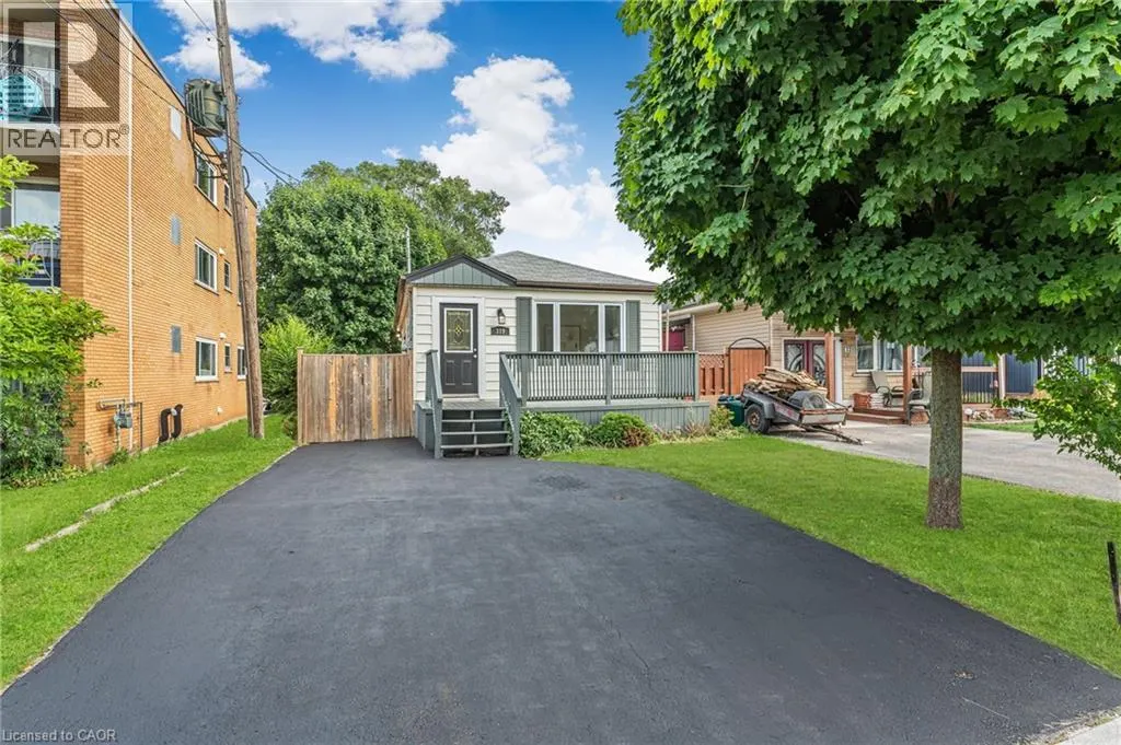 319 EAST 28TH Street