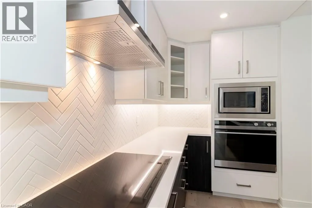 5 WELLINGTON Street S Unit# 102, #102