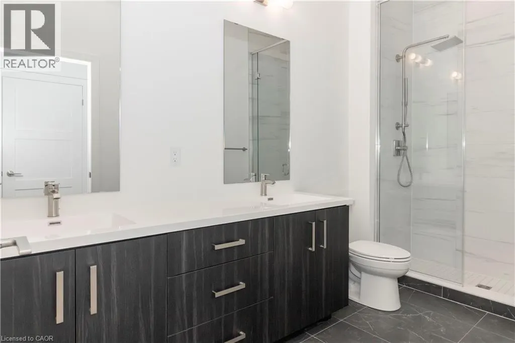 5 WELLINGTON Street S Unit# 102, #102
