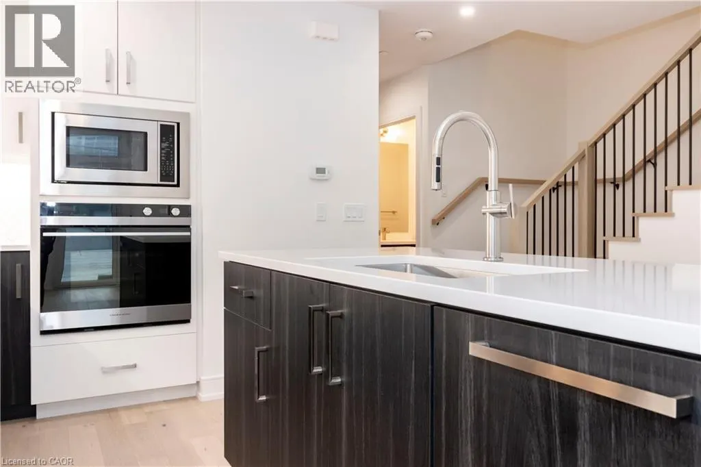 5 WELLINGTON Street S Unit# 102, #102
