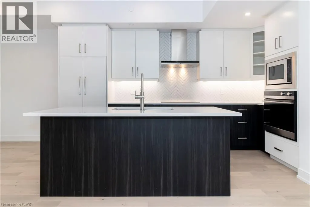 5 WELLINGTON Street S Unit# 102, #102
