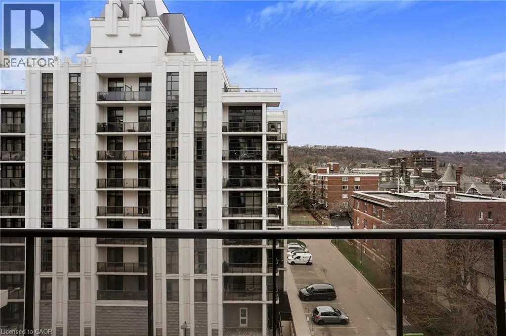 85 ROBINSON Street Unit# 702, #702