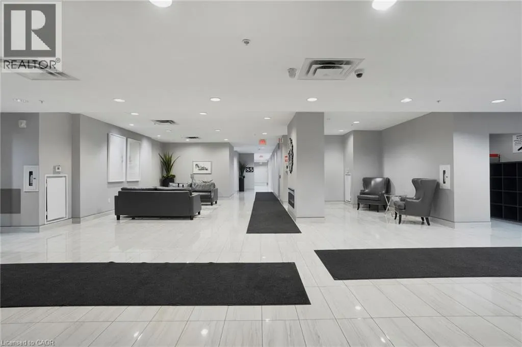 85 ROBINSON Street Unit# 702, #702