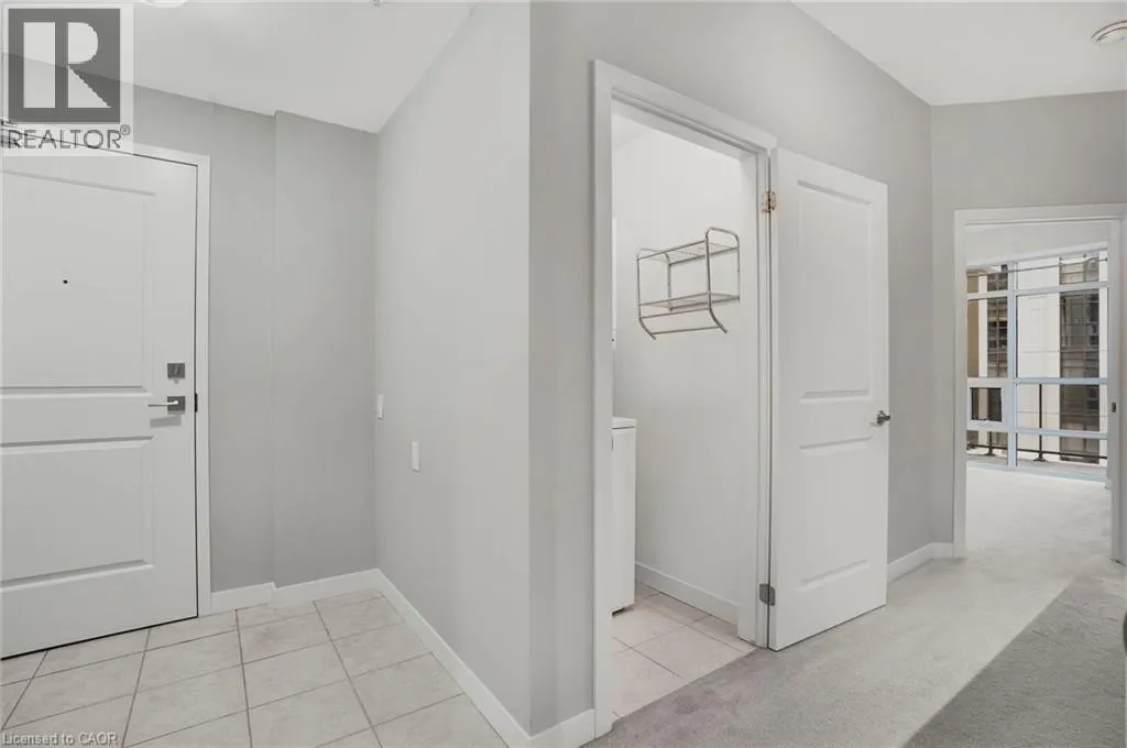 85 ROBINSON Street Unit# 702, #702