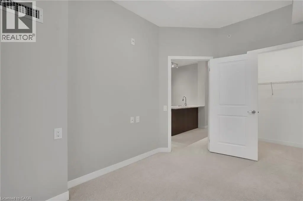 85 ROBINSON Street Unit# 702, #702