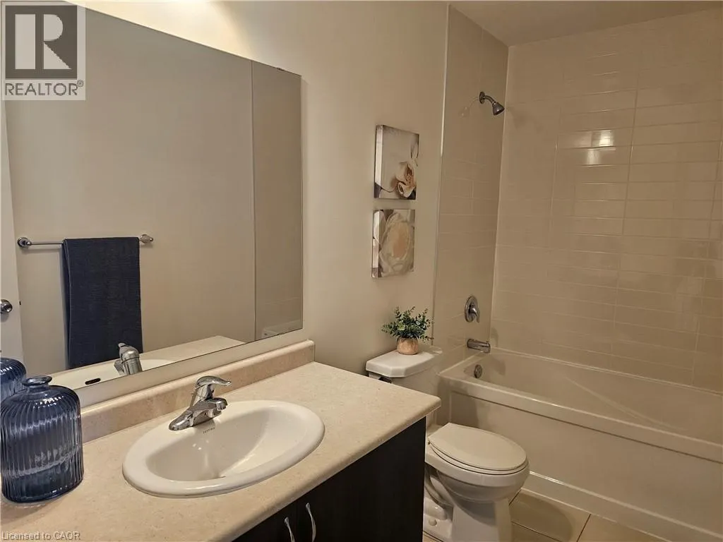 7 LADY EVELYN Crescent