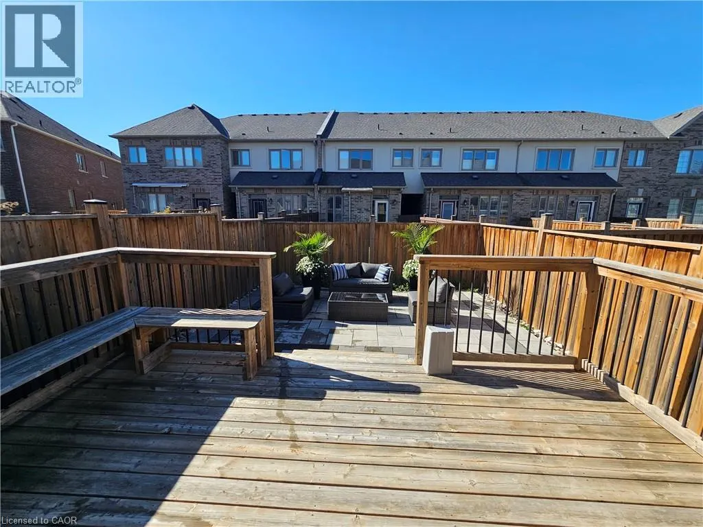 7 LADY EVELYN Crescent