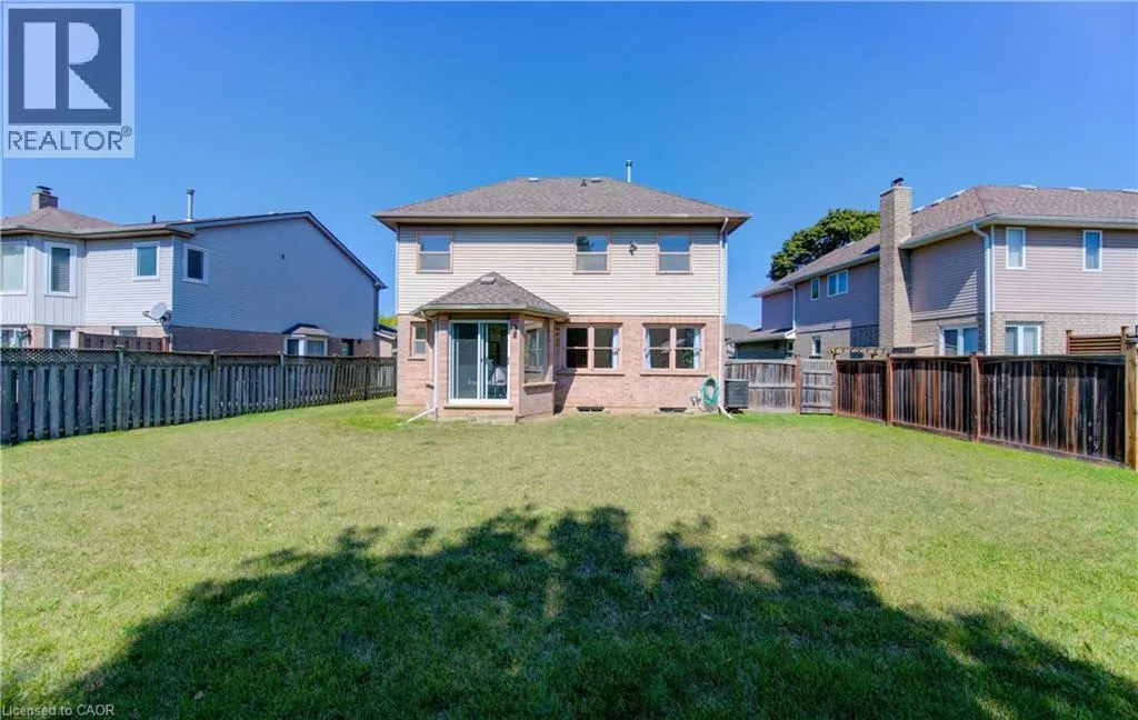 53 LYNNVALLEY Crescent