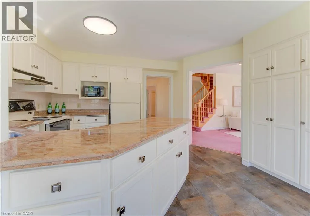 53 LYNNVALLEY Crescent