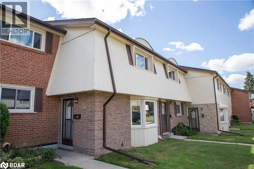 160 JANSEN Avenue Unit# 32, #32