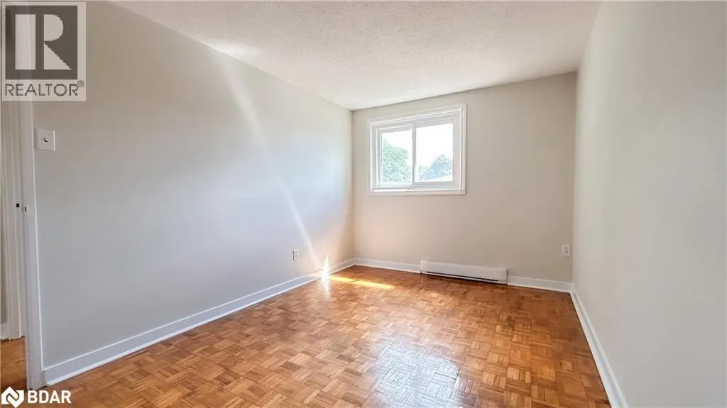 160 JANSEN Avenue Unit# 32, #32