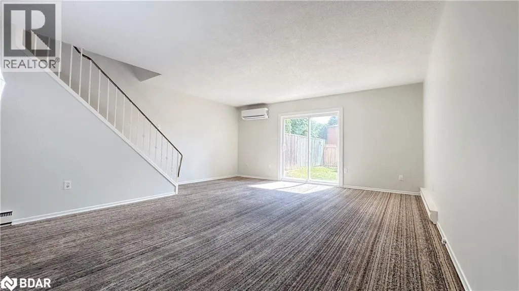 160 JANSEN Avenue Unit# 32, #32