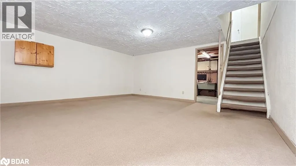 160 JANSEN Avenue Unit# 32, #32