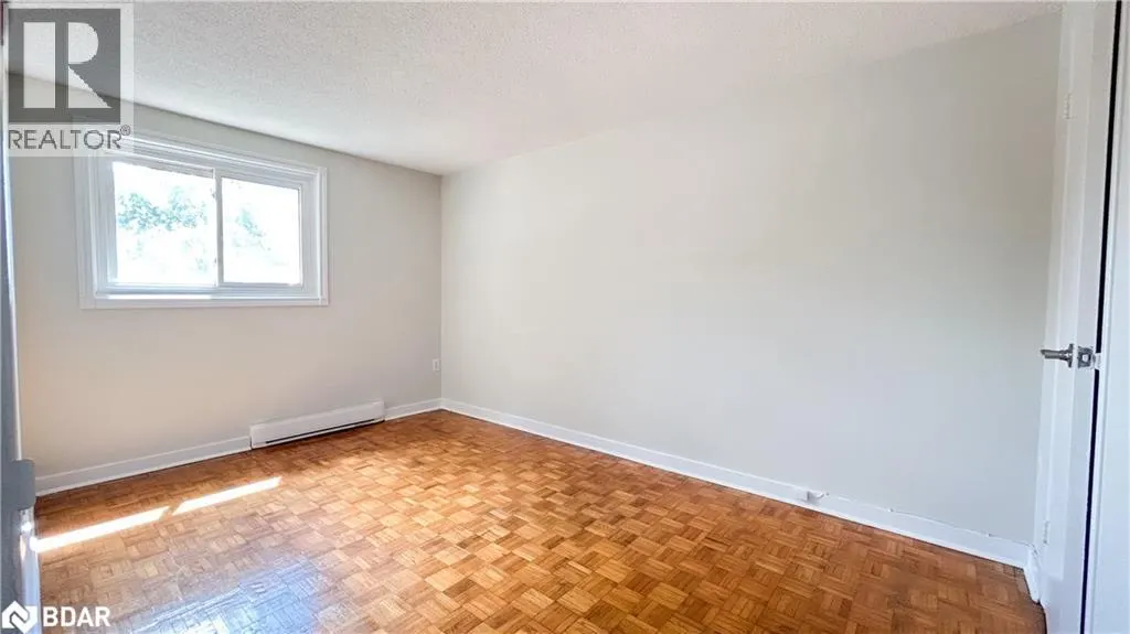 160 JANSEN Avenue Unit# 32, #32