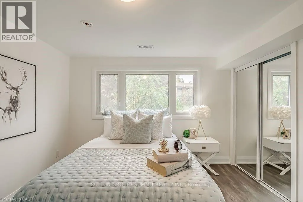 16 UPPER CANADA Drive Unit# Main, #Main