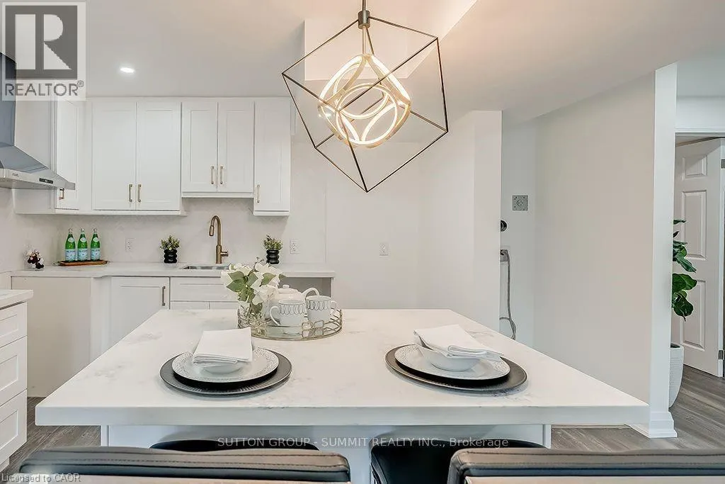 16 UPPER CANADA Drive Unit# Main, #Main
