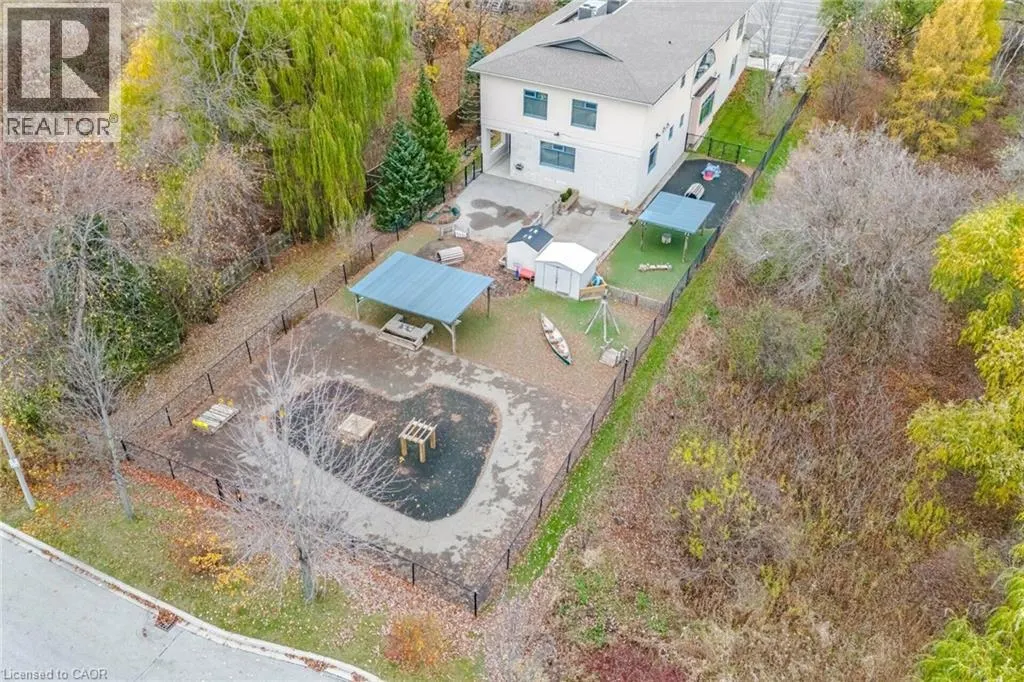 900 GOLF LINKS Road