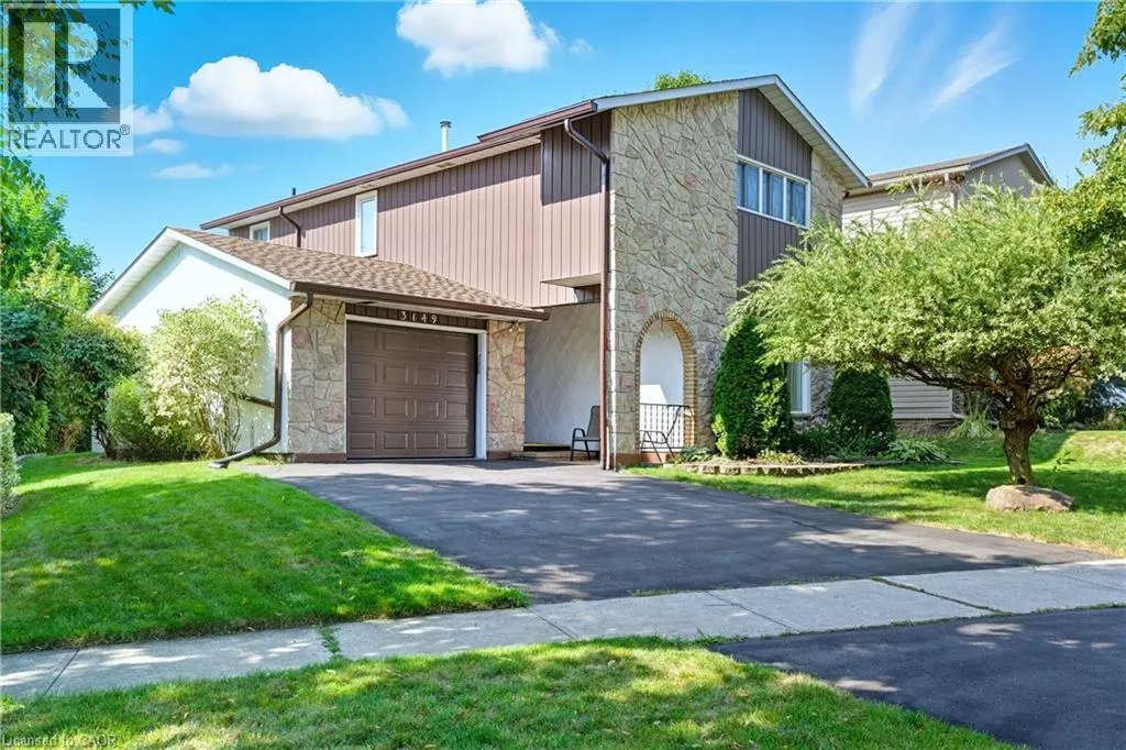 3149 MICHAEL Crescent