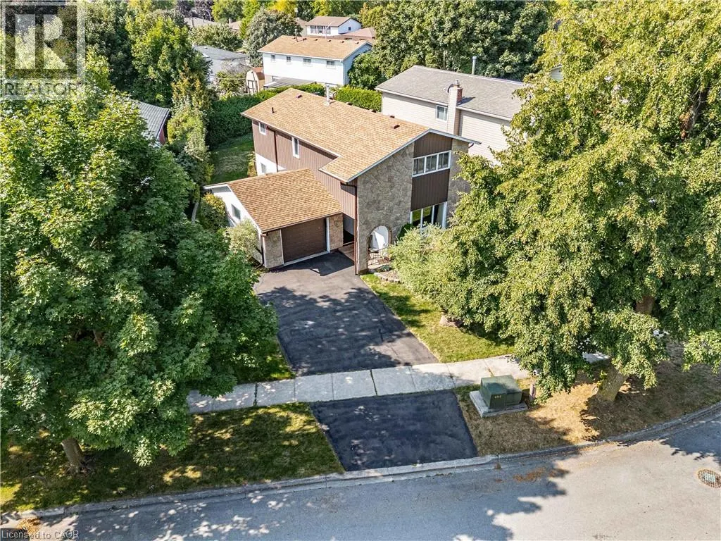 3149 MICHAEL Crescent
