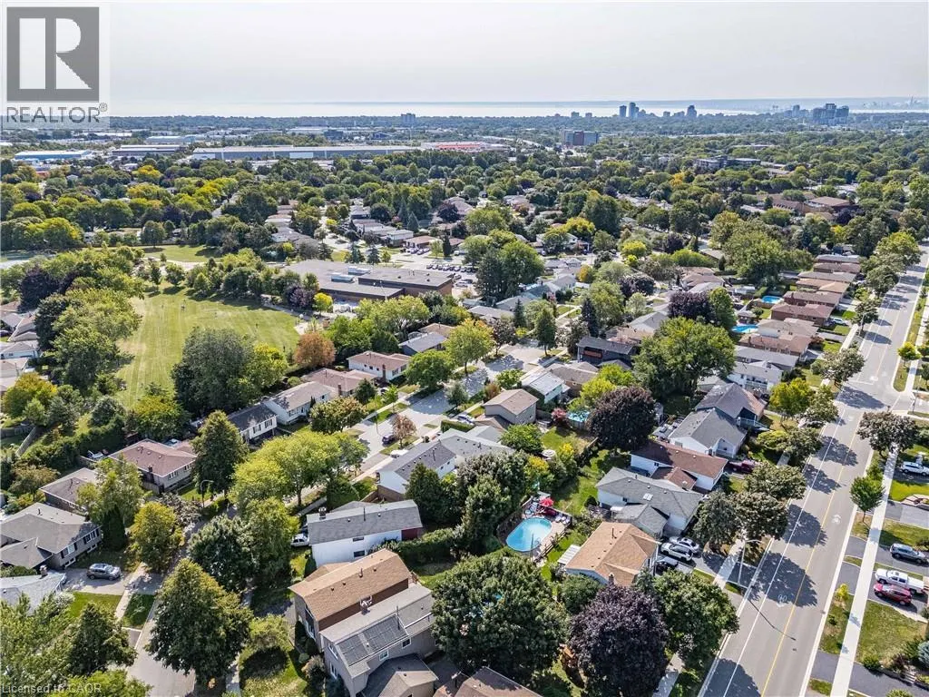 3149 MICHAEL Crescent