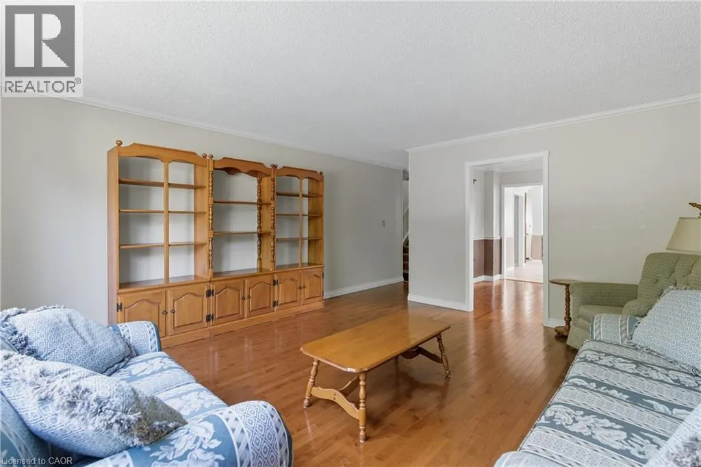 3149 MICHAEL Crescent