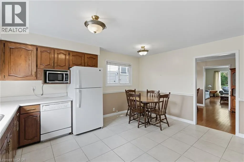 3149 MICHAEL Crescent