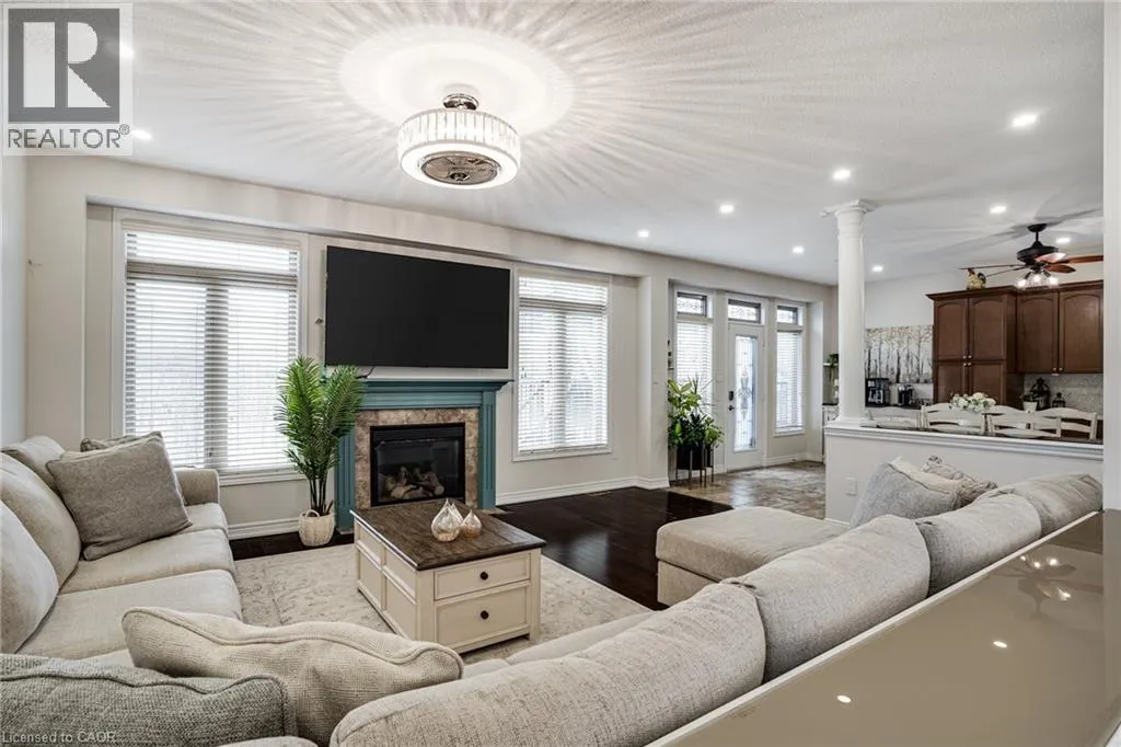 575 STONEHENGE Drive